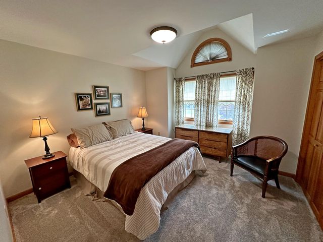 6732 Vienna Avenue, Portage, IN 46368