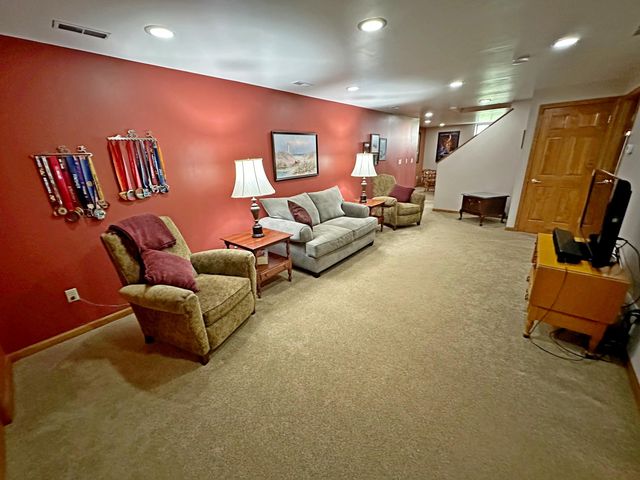 6732 Vienna Avenue, Portage, IN 46368