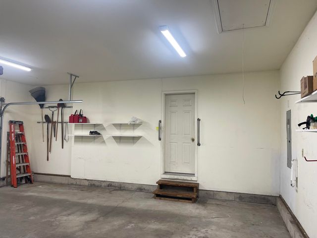 6732 Vienna Avenue, Portage, IN 46368