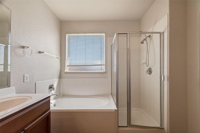 5950 Carpenters Hollow Court, Houston, TX 77049