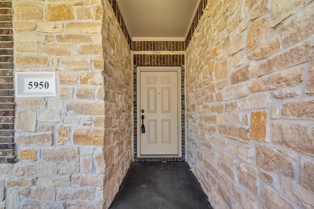 5950 Carpenters Hollow Court, Houston, TX 77049