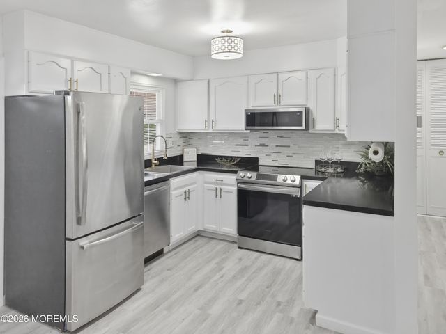 151B Buckingham Drive, Lakewood, NJ 08701