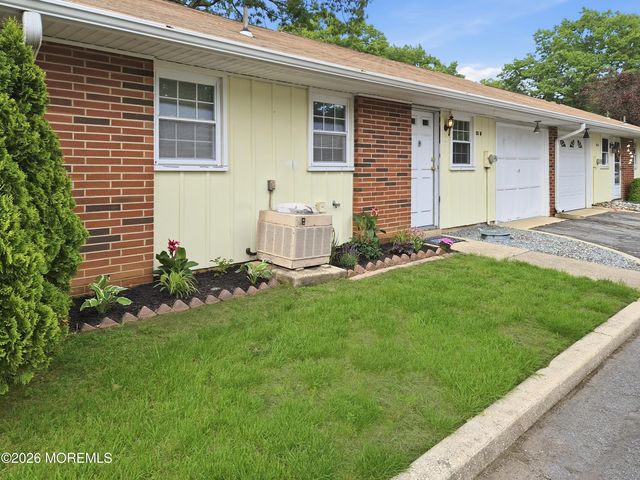 151B Buckingham Drive, Lakewood, NJ 08701