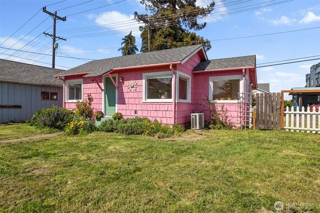 233 W Third Street, Port Angeles, WA 98362