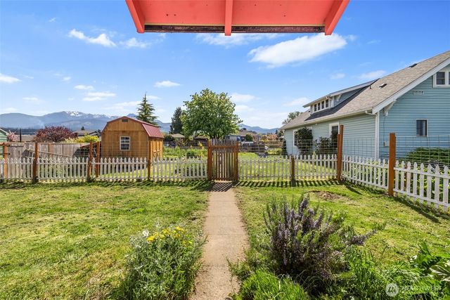 233 W Third Street, Port Angeles, WA 98362
