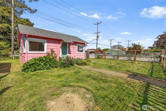 233 W Third Street, Port Angeles, WA 98362