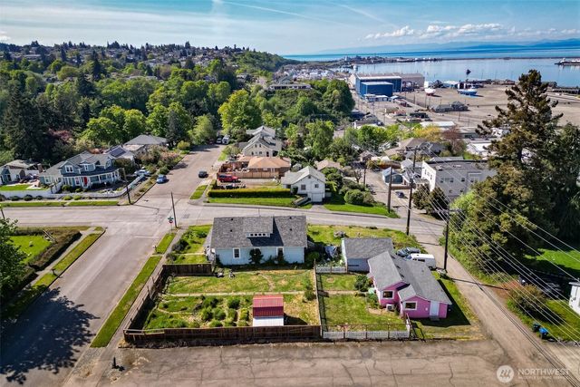 233 W Third Street, Port Angeles, WA 98362