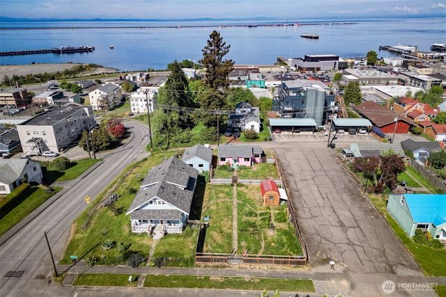 233 W Third Street, Port Angeles, WA 98362