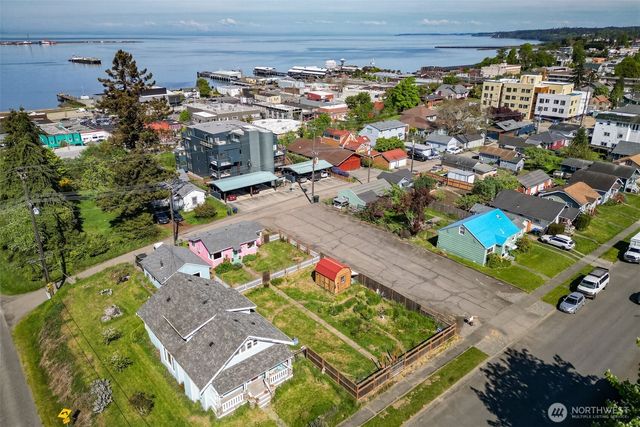 233 W Third Street, Port Angeles, WA 98362