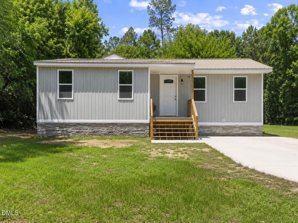 644 Moores Chapel Road, Lillington, NC 27546