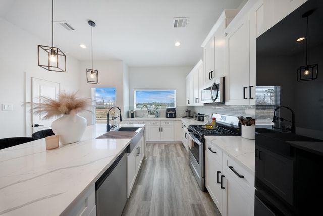 1102 Paul Quinn Street G, Houston, TX 77091