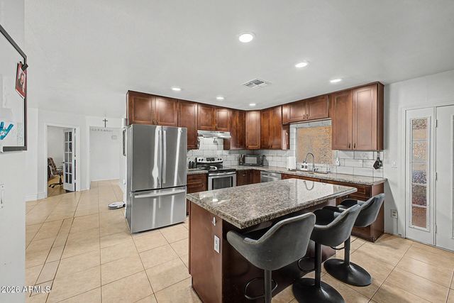 701 W LOS LAGOS VISTA Avenue, Mesa, AZ 85210