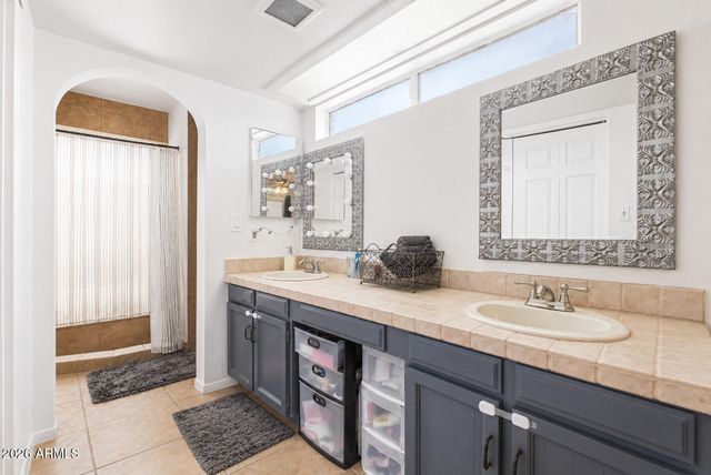 701 W LOS LAGOS VISTA Avenue, Mesa, AZ 85210