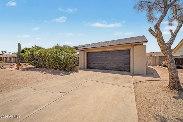 701 W LOS LAGOS VISTA Avenue, Mesa, AZ 85210