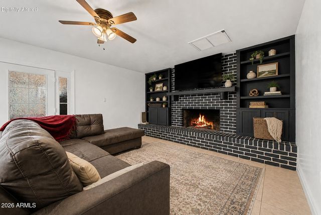 701 W LOS LAGOS VISTA Avenue, Mesa, AZ 85210