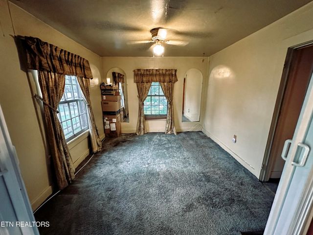 315 Meadow View Rd, Knoxville, TN 37914