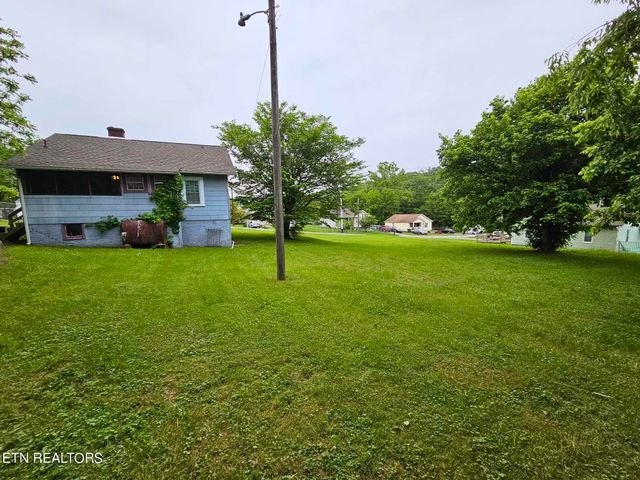 315 Meadow View Rd, Knoxville, TN 37914