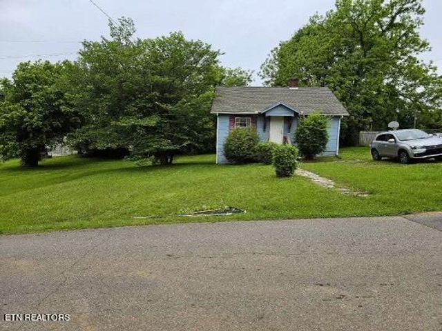 315 Meadow View Rd, Knoxville, TN 37914