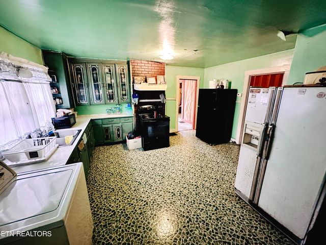 315 Meadow View Rd, Knoxville, TN 37914