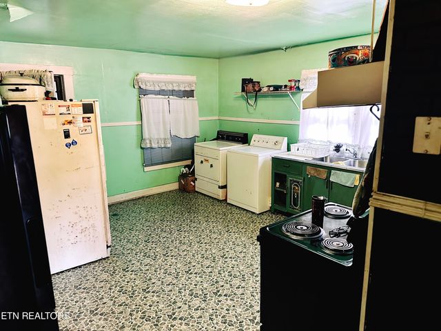 315 Meadow View Rd, Knoxville, TN 37914