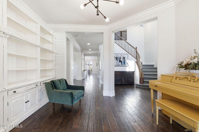 3662 E COMSTOCK Drive, Gilbert, AZ 85296