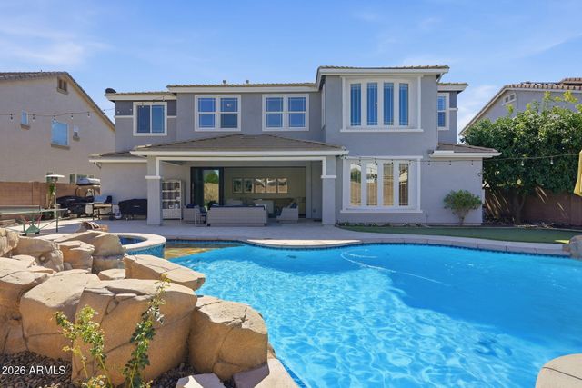 3662 E COMSTOCK Drive, Gilbert, AZ 85296