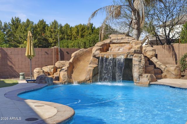 3662 E COMSTOCK Drive, Gilbert, AZ 85296