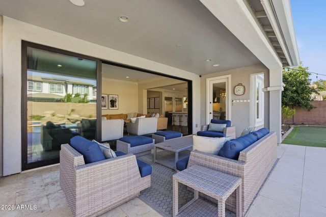 3662 E COMSTOCK Drive, Gilbert, AZ 85296