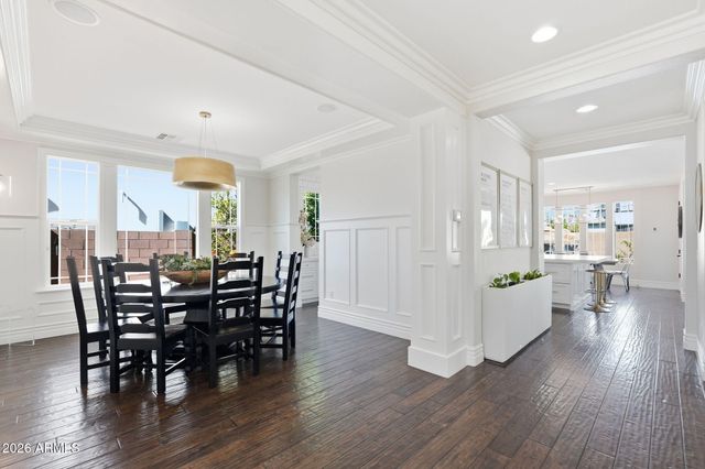 3662 E COMSTOCK Drive, Gilbert, AZ 85296