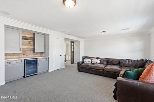 3662 E COMSTOCK Drive, Gilbert, AZ 85296