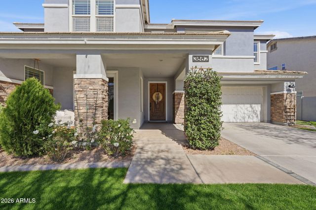3662 E COMSTOCK Drive, Gilbert, AZ 85296
