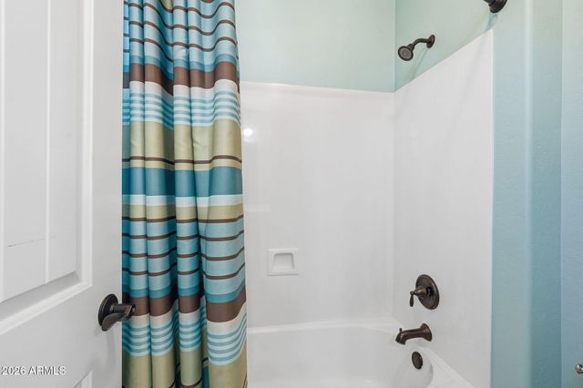 3662 E COMSTOCK Drive, Gilbert, AZ 85296