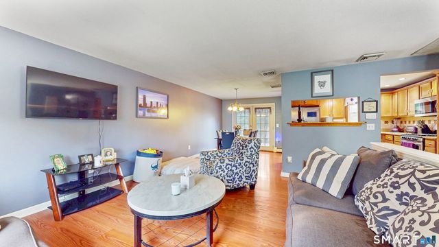 126 Cartpath Drive, Meriden, CT 06450