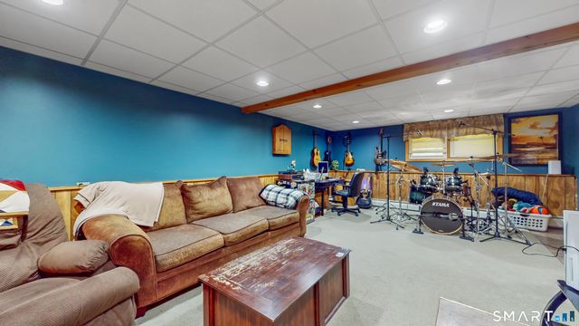 126 Cartpath Drive, Meriden, CT 06450