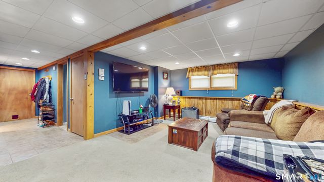 126 Cartpath Drive, Meriden, CT 06450