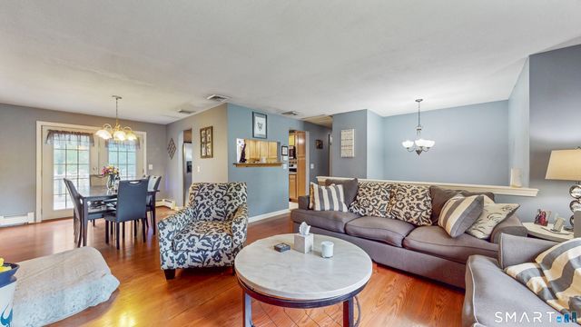 126 Cartpath Drive, Meriden, CT 06450