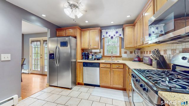 126 Cartpath Drive, Meriden, CT 06450