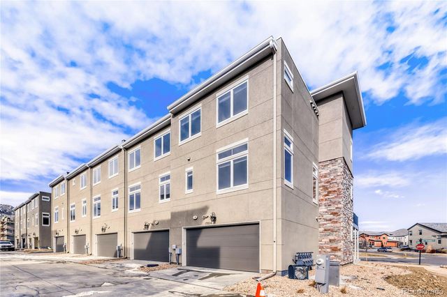 15508 W Washburn Avenue, Lakewood, CO 80228