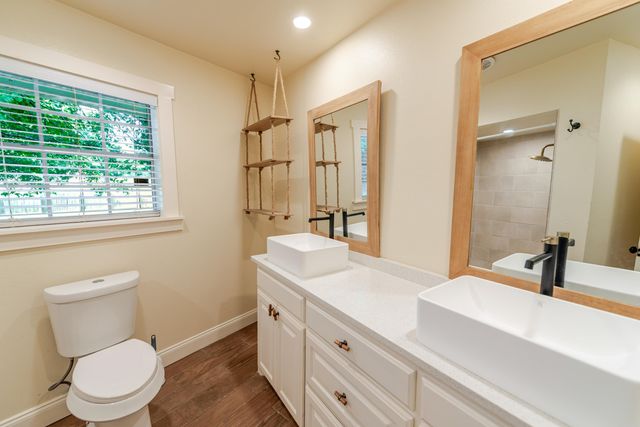 1010 S Williams Ave., Mount Pleasant, TX 75455