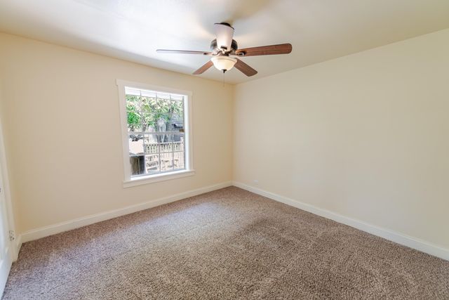 1010 S Williams Ave., Mount Pleasant, TX 75455