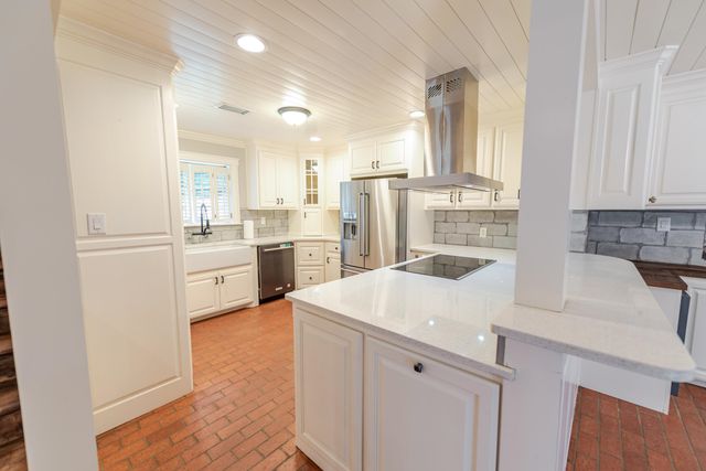 1010 S Williams Ave., Mount Pleasant, TX 75455