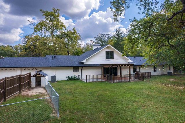 1010 S Williams Ave., Mount Pleasant, TX 75455