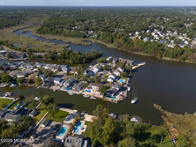 53 Lenape Trail, Brick, NJ 08724
