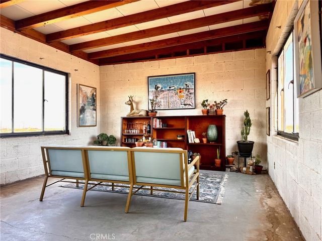 6615 Thunder Road, 29 Palms, CA 92277