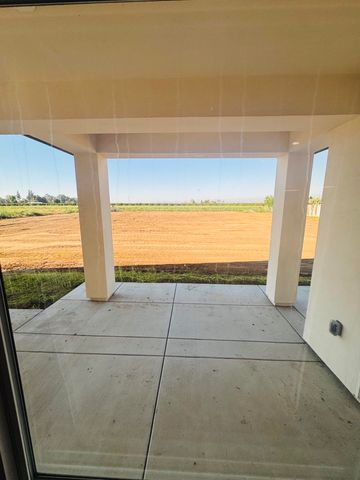 22690 Ave 182, Strathmore, CA 93267