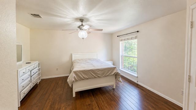 5412 Pecan Creek Circle, Fort Worth, TX 76244