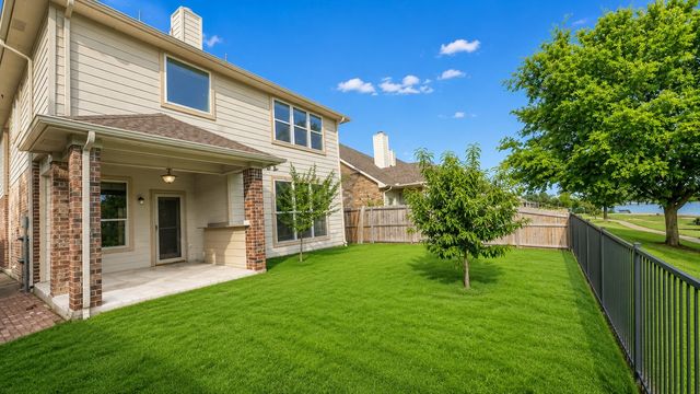 5412 Pecan Creek Circle, Fort Worth, TX 76244
