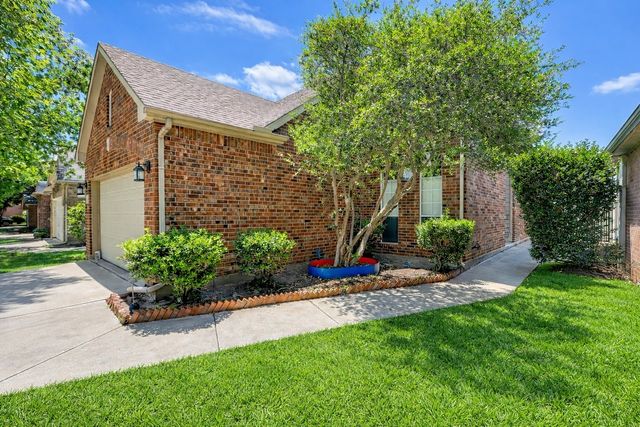 5412 Pecan Creek Circle, Fort Worth, TX 76244