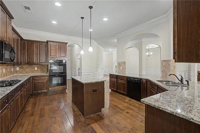 741 Stonebranch Drive, Loganville, GA 30052