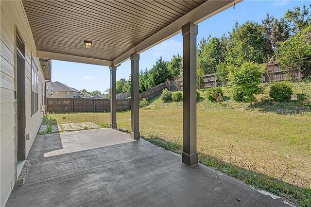 741 Stonebranch Drive, Loganville, GA 30052